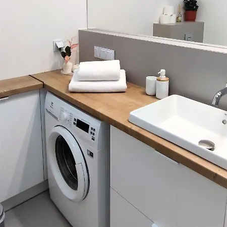 Marina Bay & * Dziwnów