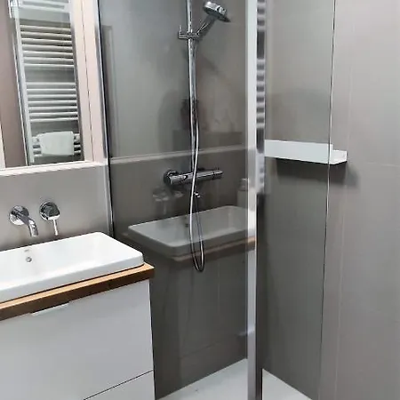 Marina Bay & * Dziwnów